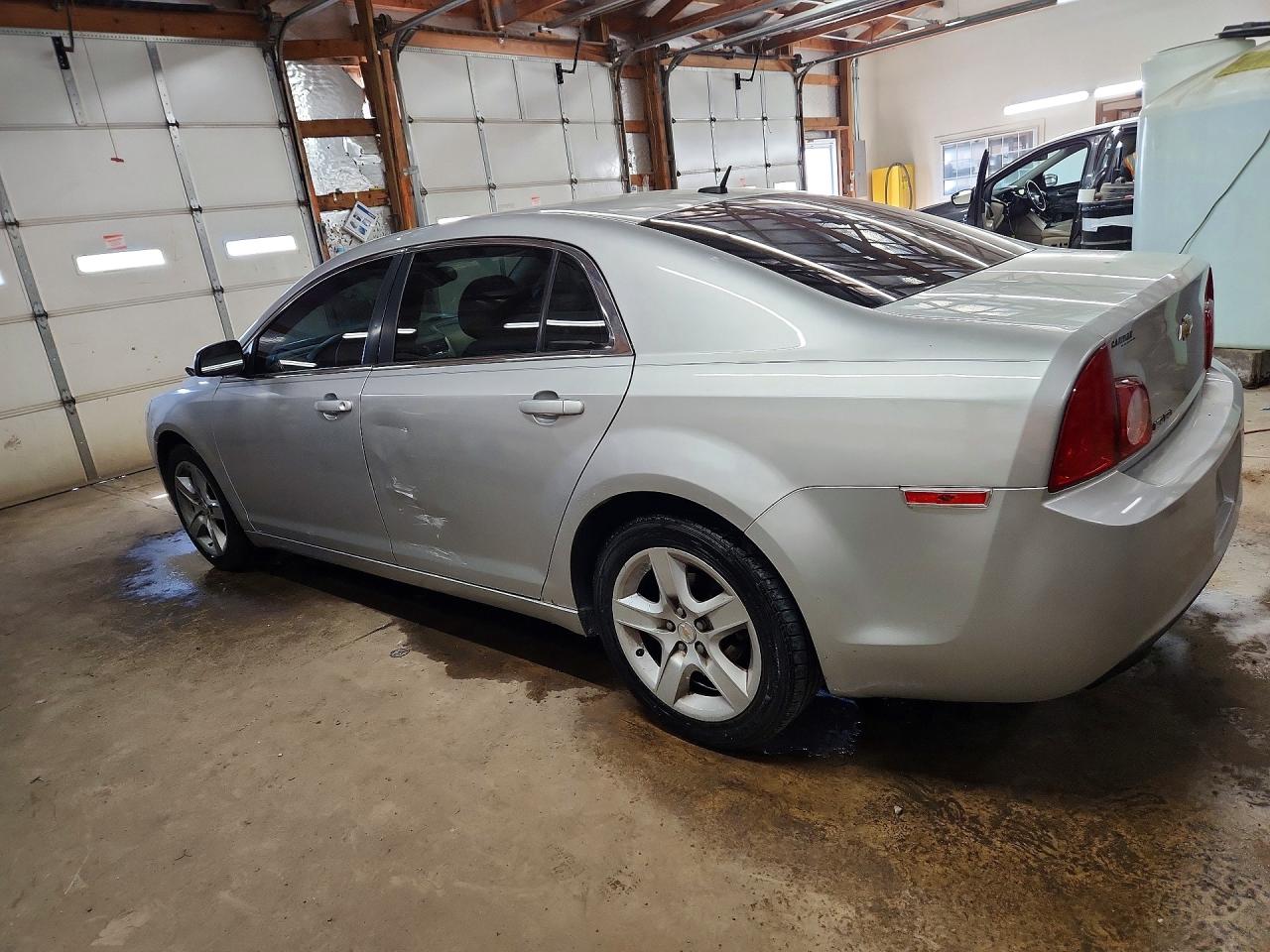 2011 CHEVROLET MALIBU LS photo 4