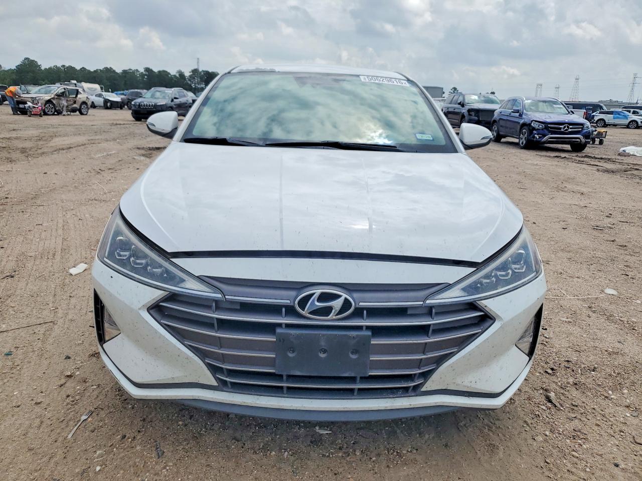 2019 HYUNDAI ELANTRA LIMITED photo 13