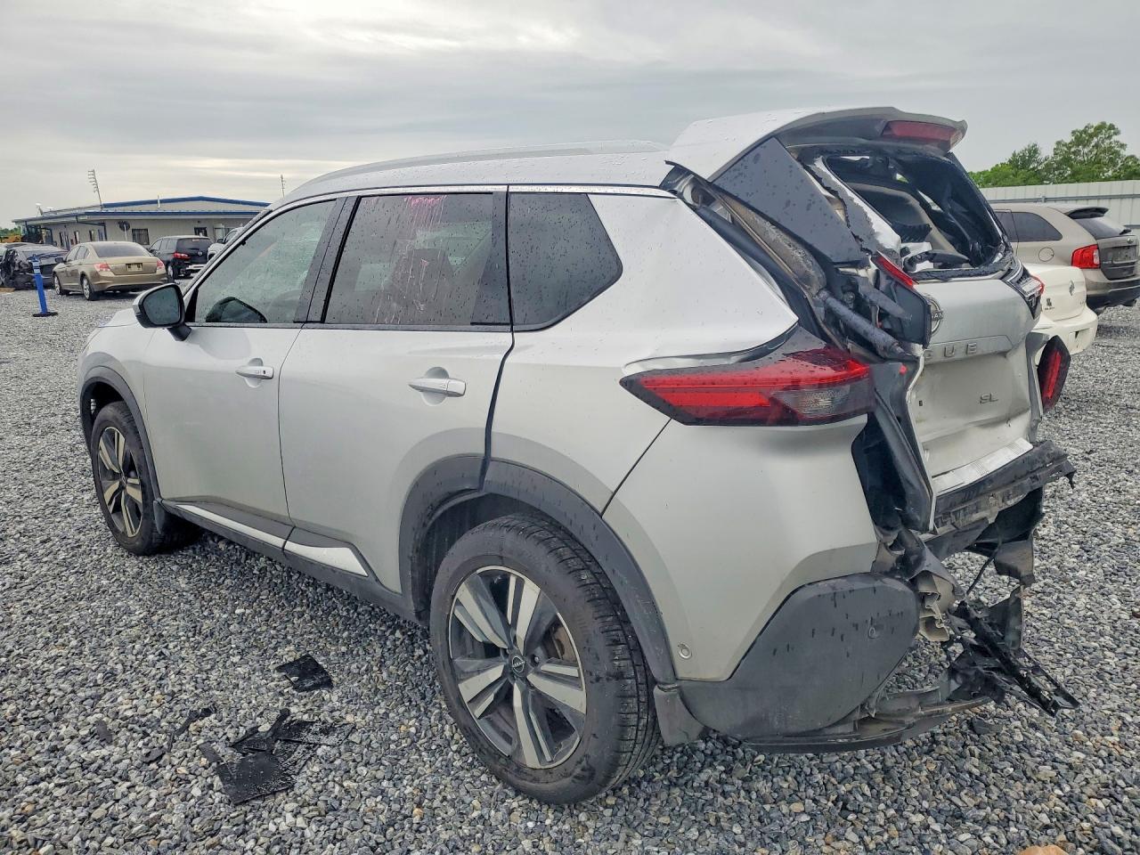 2023 NISSAN ROGUE SL photo 3