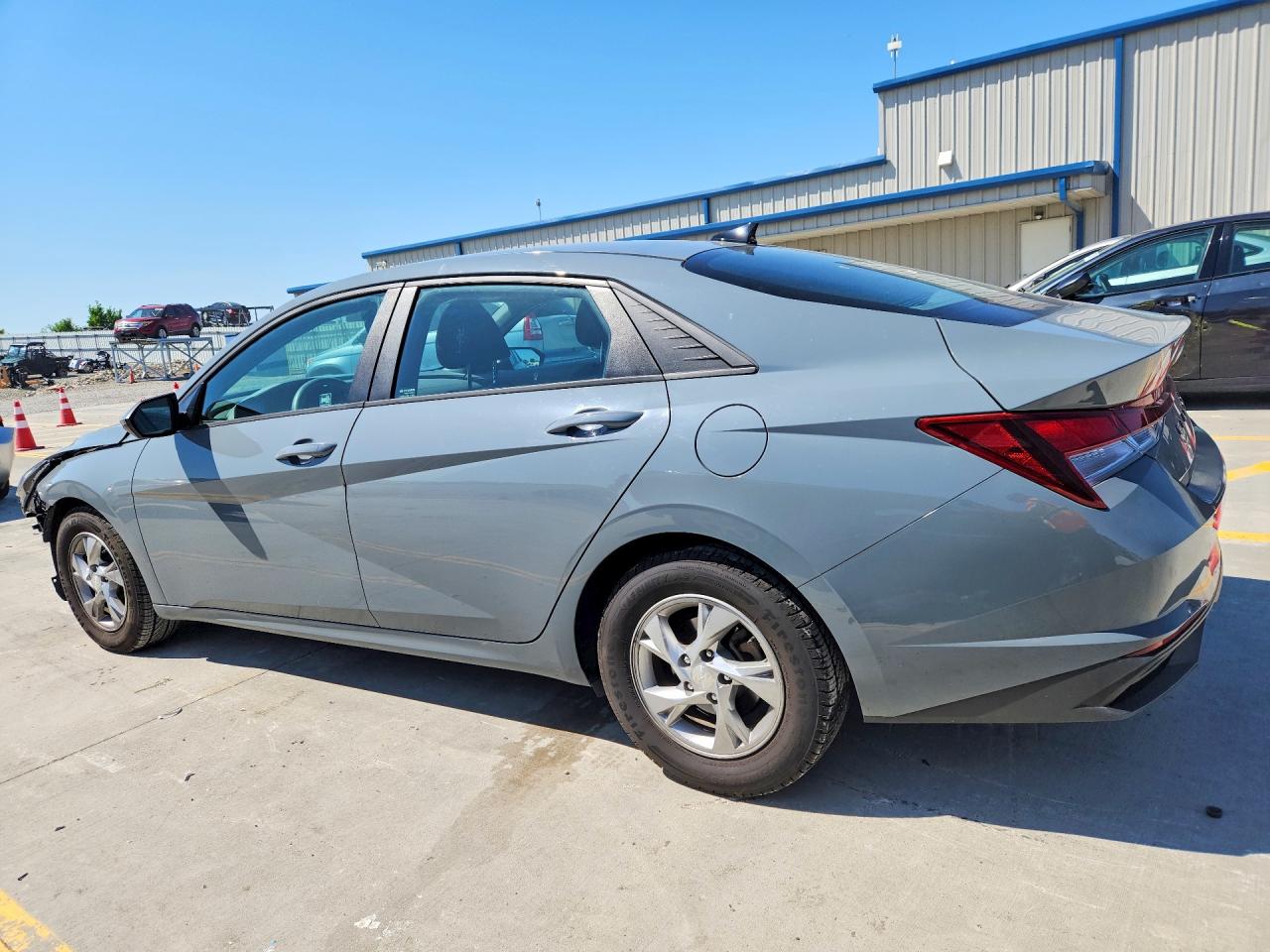 2021 HYUNDAI ELANTRA SE photo 3
