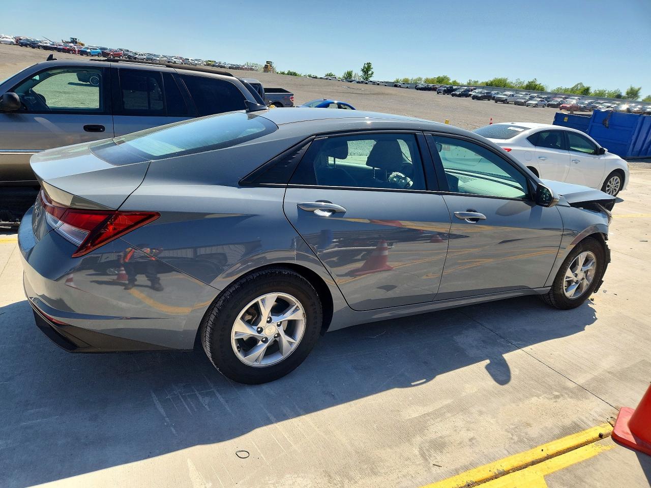 2021 HYUNDAI ELANTRA SE photo 5