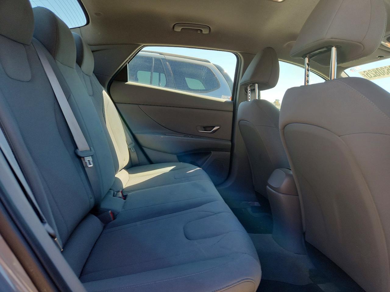 2021 HYUNDAI ELANTRA SE photo 19