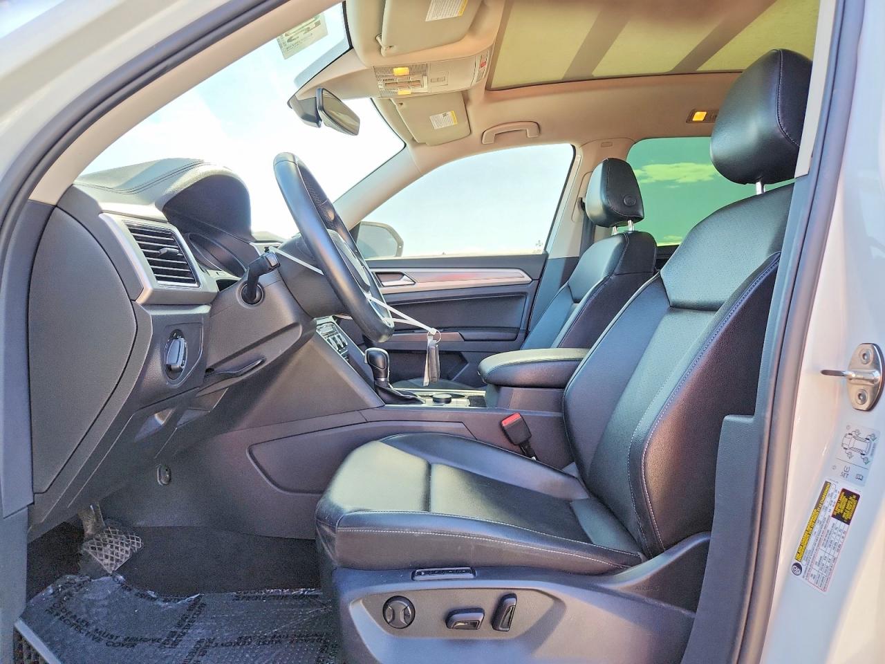 2018 VOLKSWAGEN ATLAS SEL photo 13