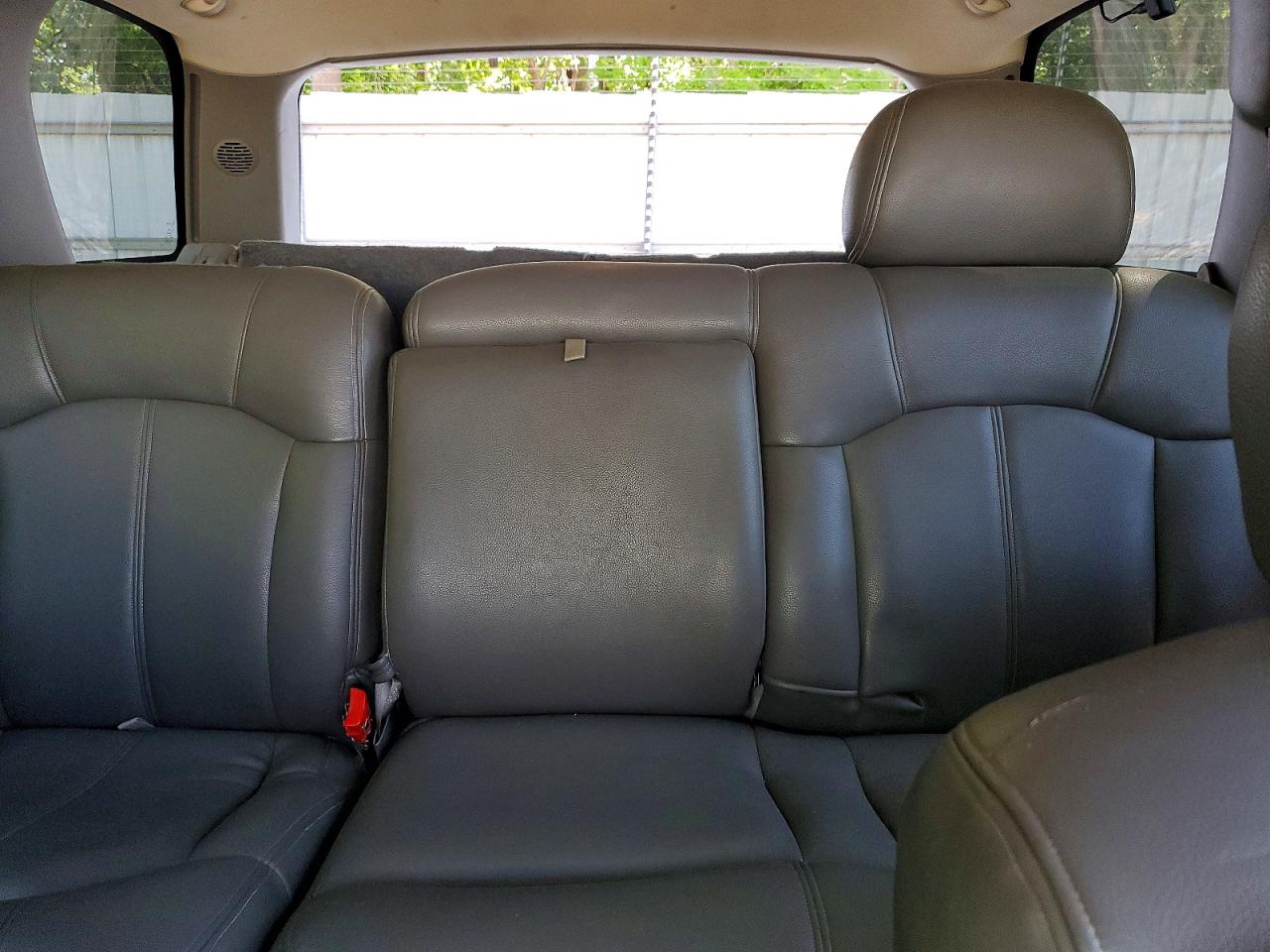 2001 CHEVROLET TAHOE C1500 photo 19