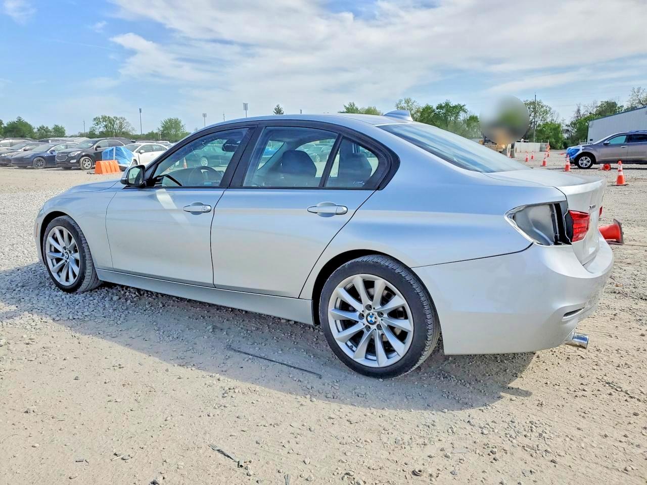 2018 BMW 320 XI photo 2