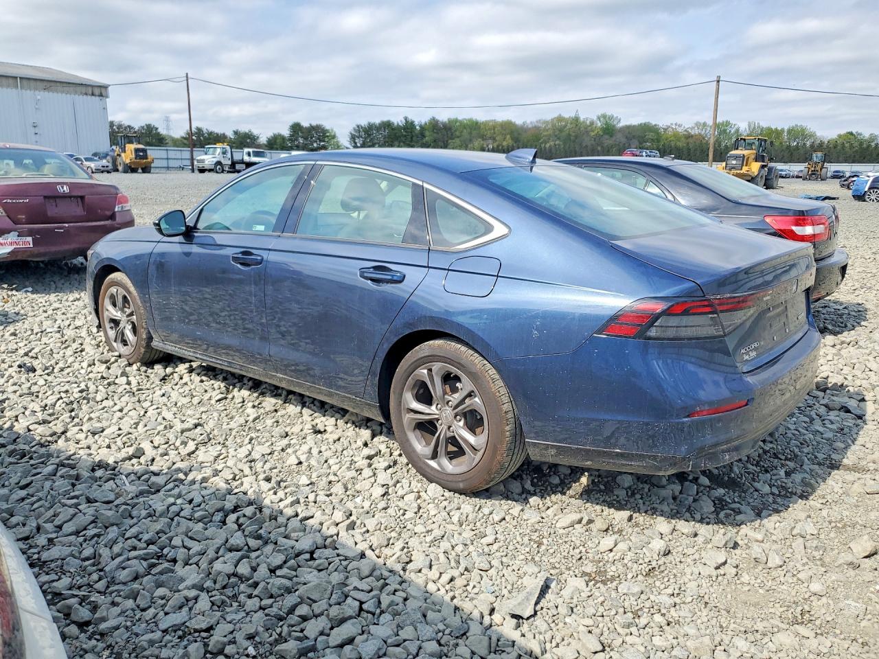 2025 HONDA ACCORD HYBRID EXL photo 2