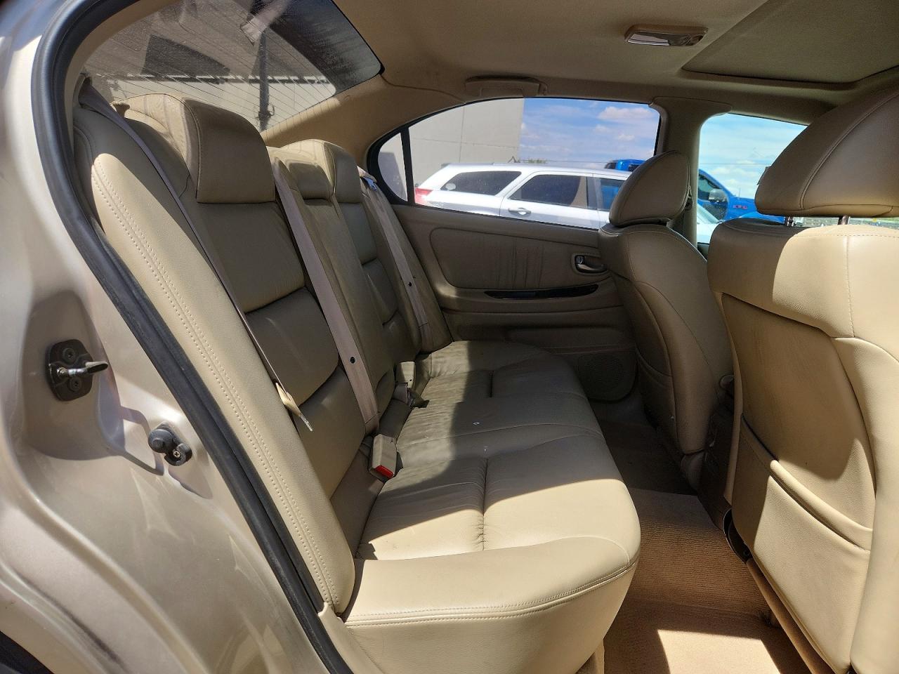 2003 NISSAN MAXIMA GXE photo 10