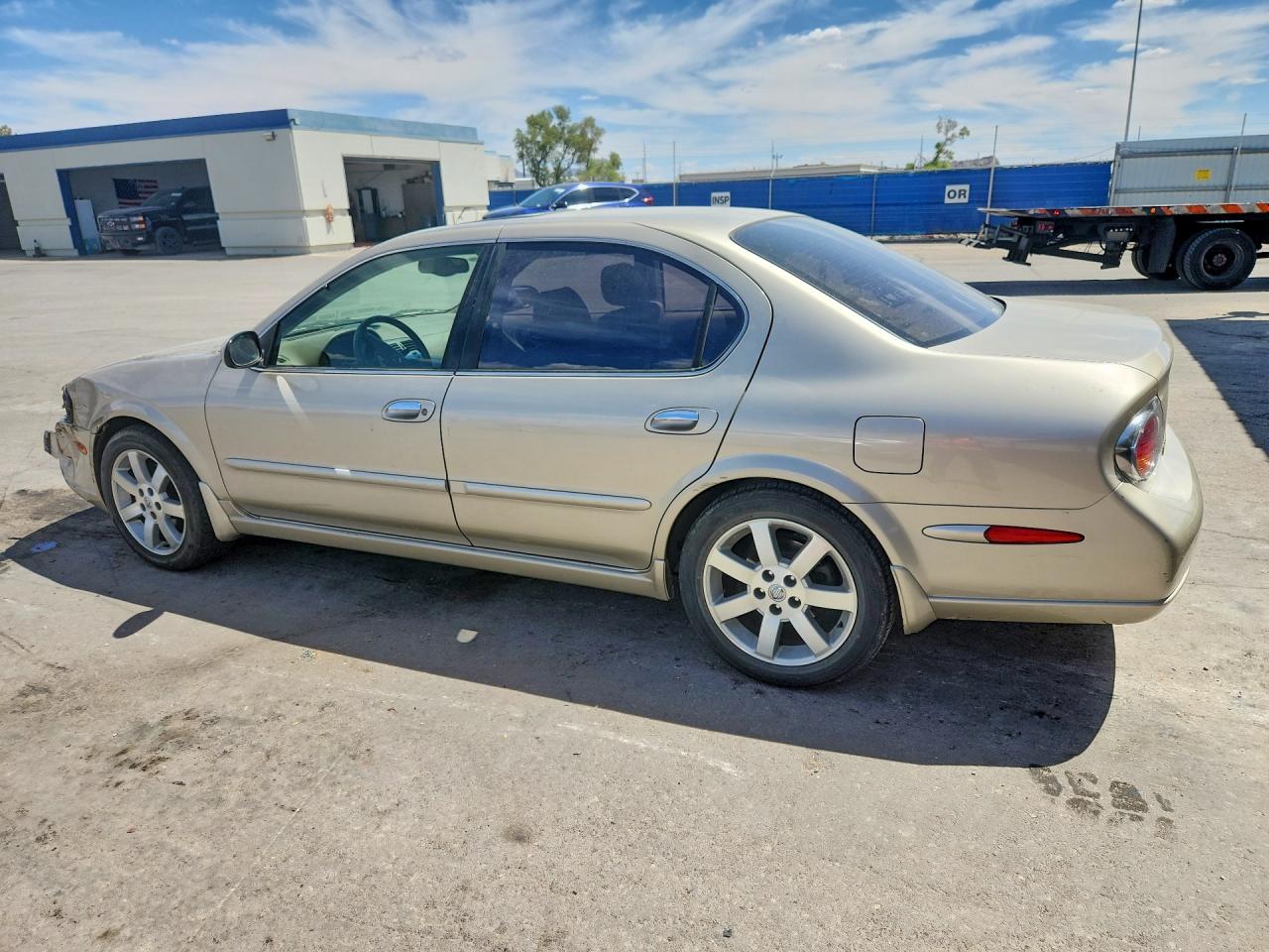 2003 NISSAN MAXIMA GXE photo 2