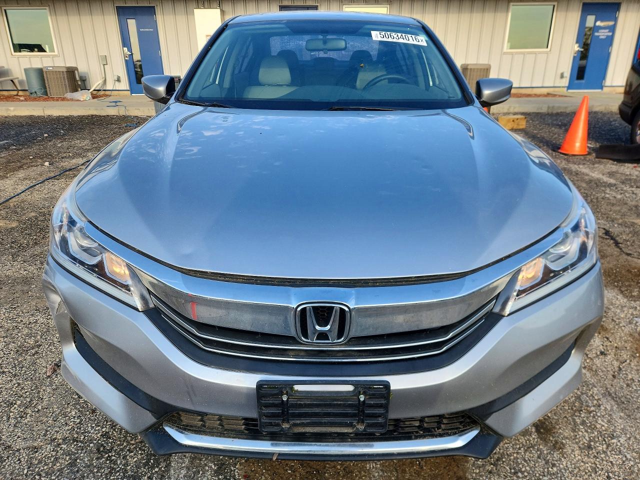 2017 HONDA ACCORD LX photo 13