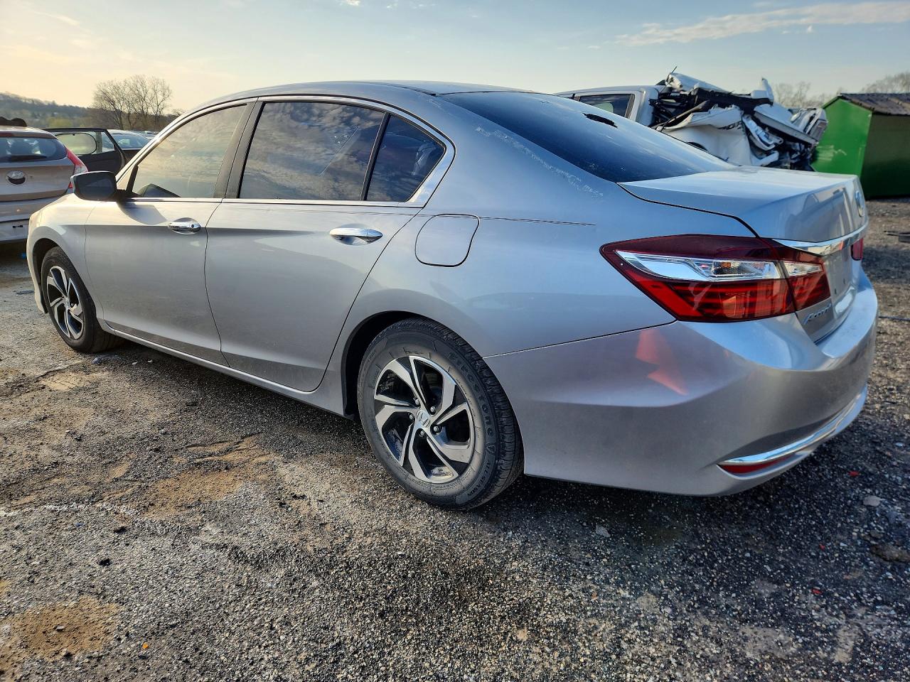 2017 HONDA ACCORD LX photo 4