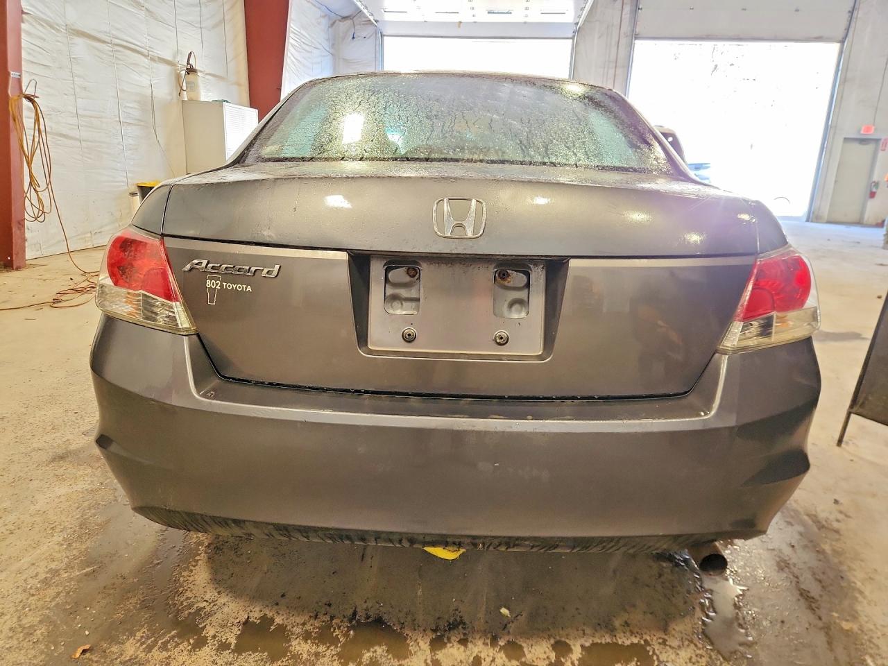 2009 HONDA ACCORD LX photo 16