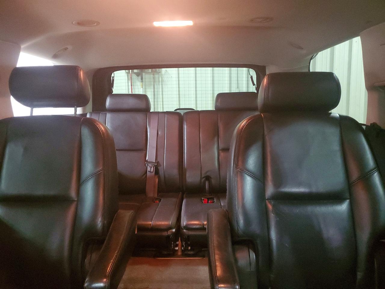 2008 CADILLAC ESCALADE LUXURY photo 10