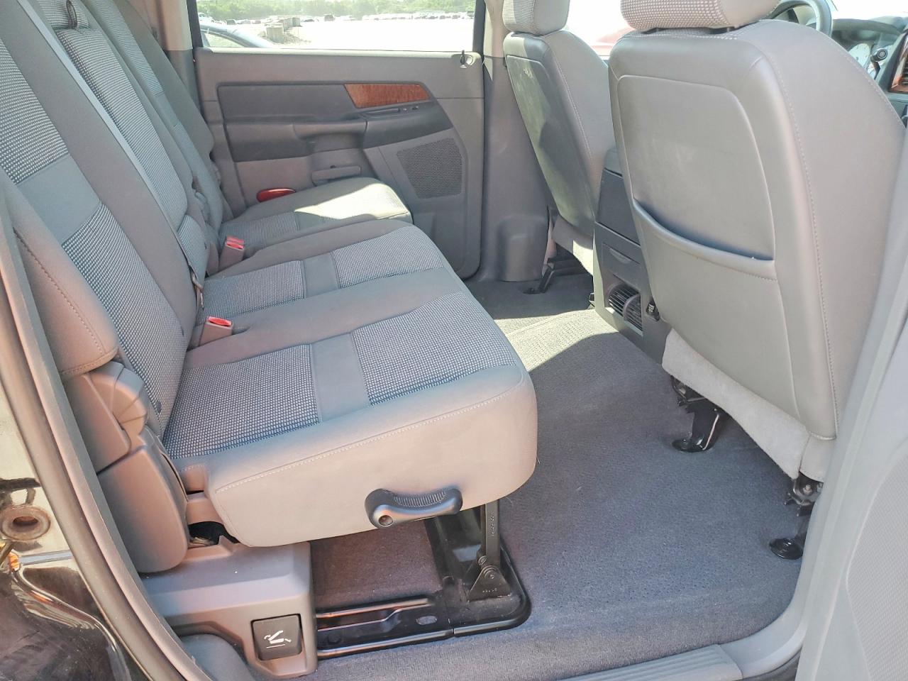 2006 DODGE RAM 2500 photo 28