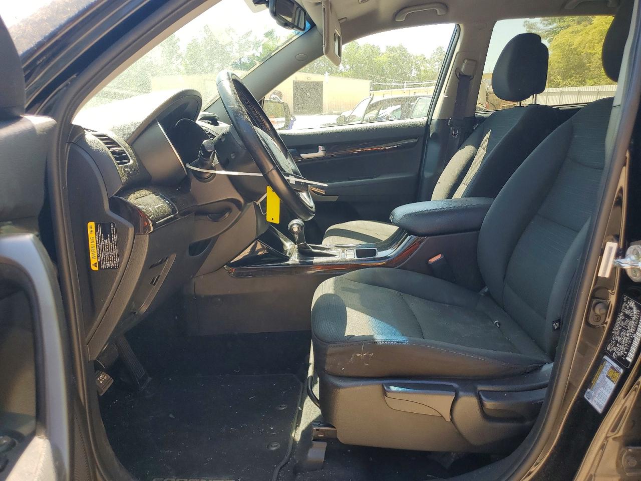 2015 KIA SORENTO LX photo 13