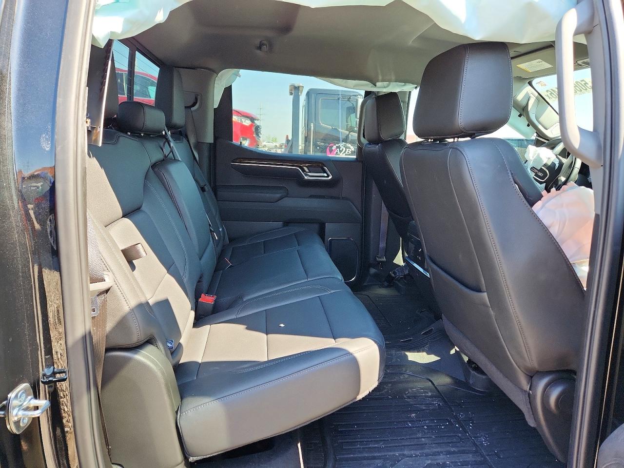 2025 GMC SIERRA photo 28