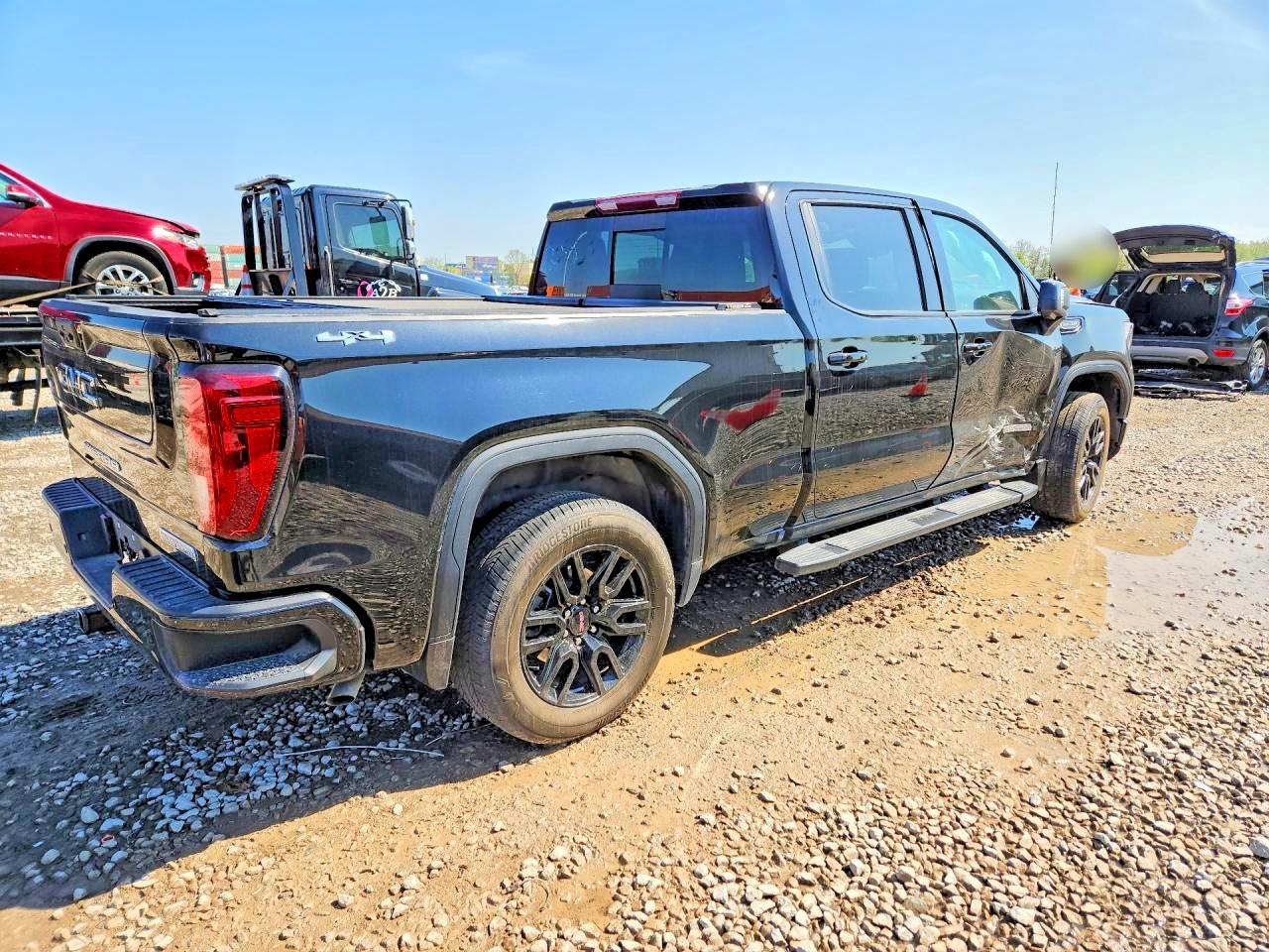 2025 GMC SIERRA photo 7