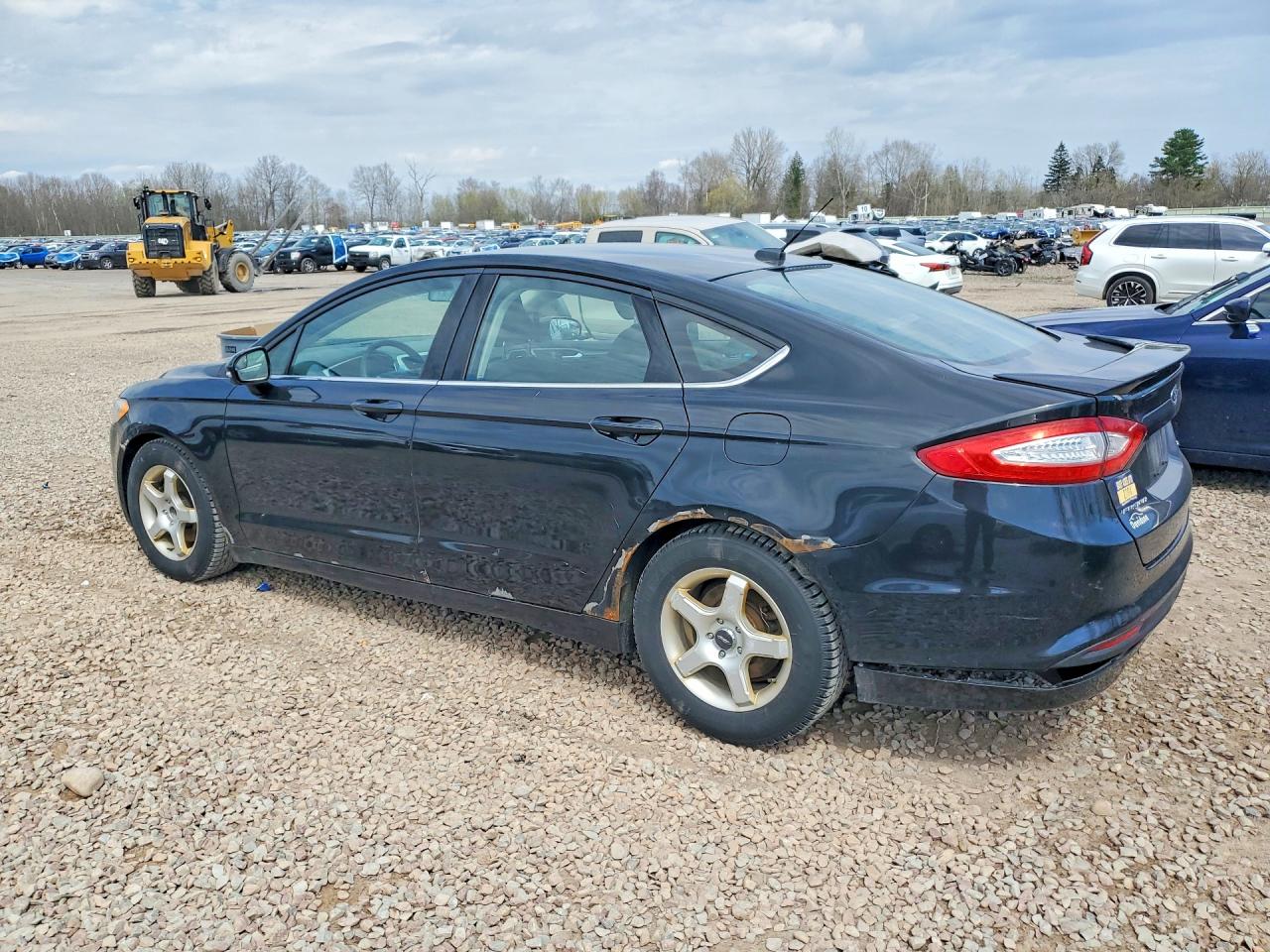 2015 FORD FUSION SE photo 4