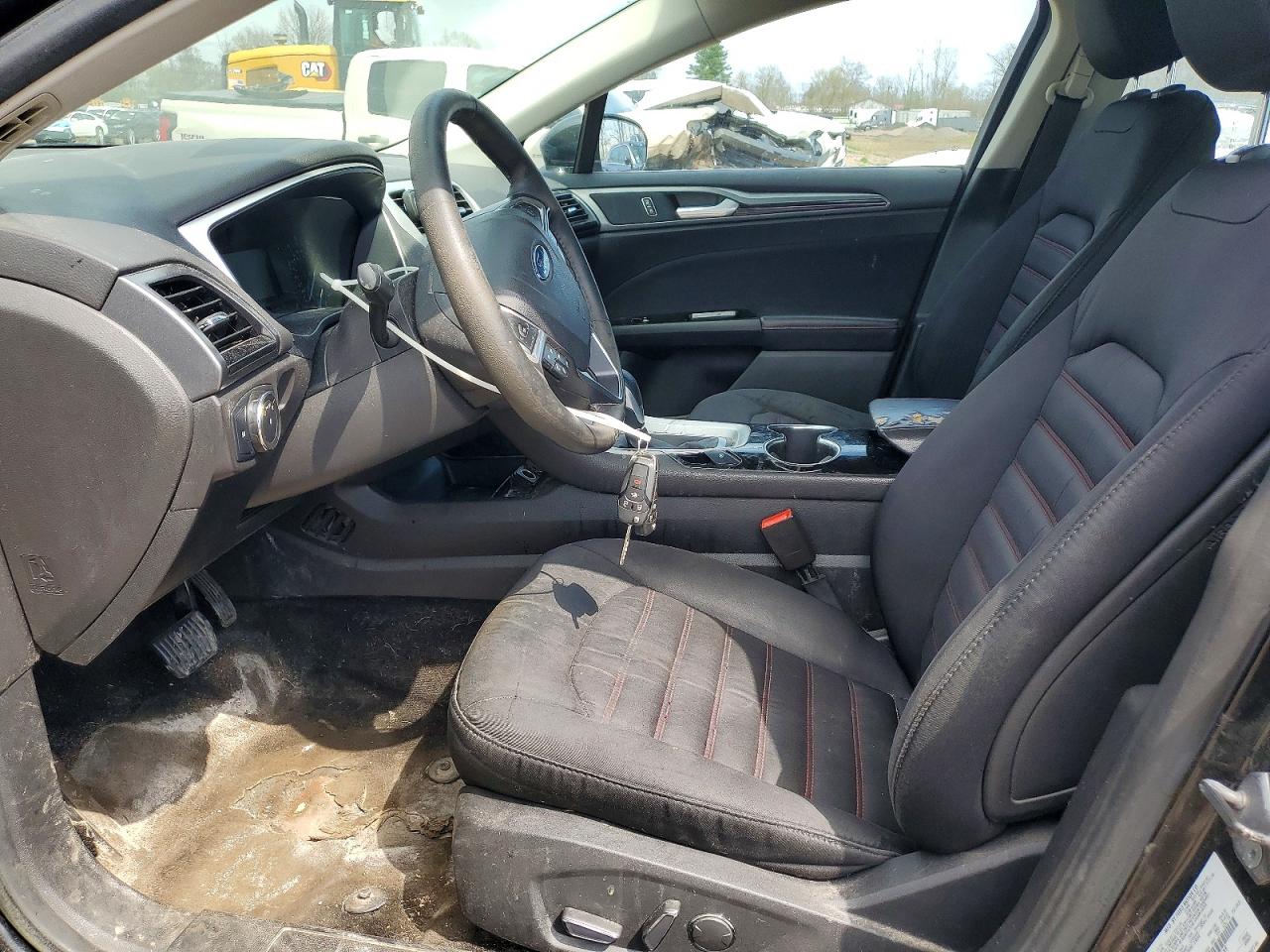 2015 FORD FUSION SE photo 19
