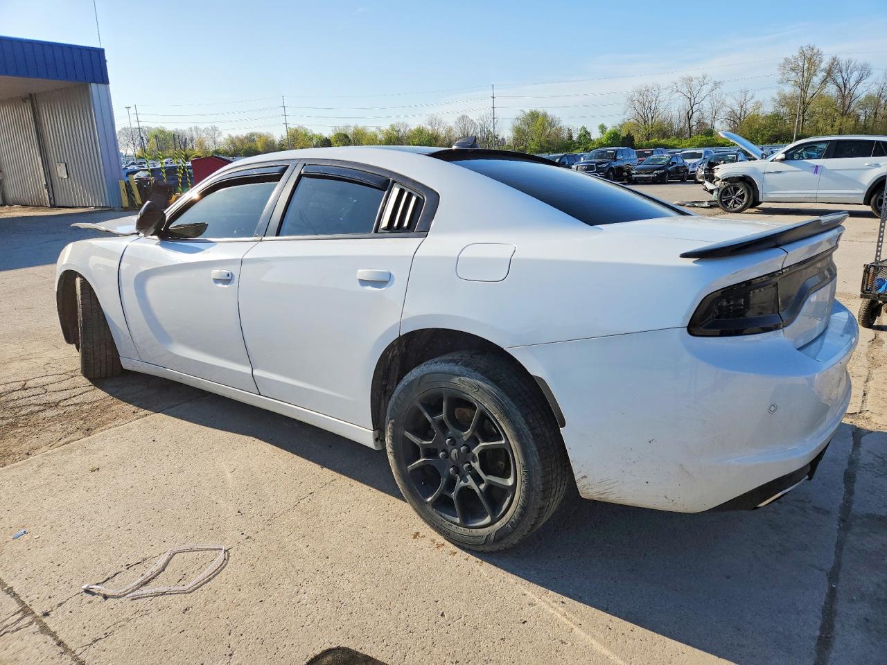 2017 DODGE CHARGER SXT photo 4