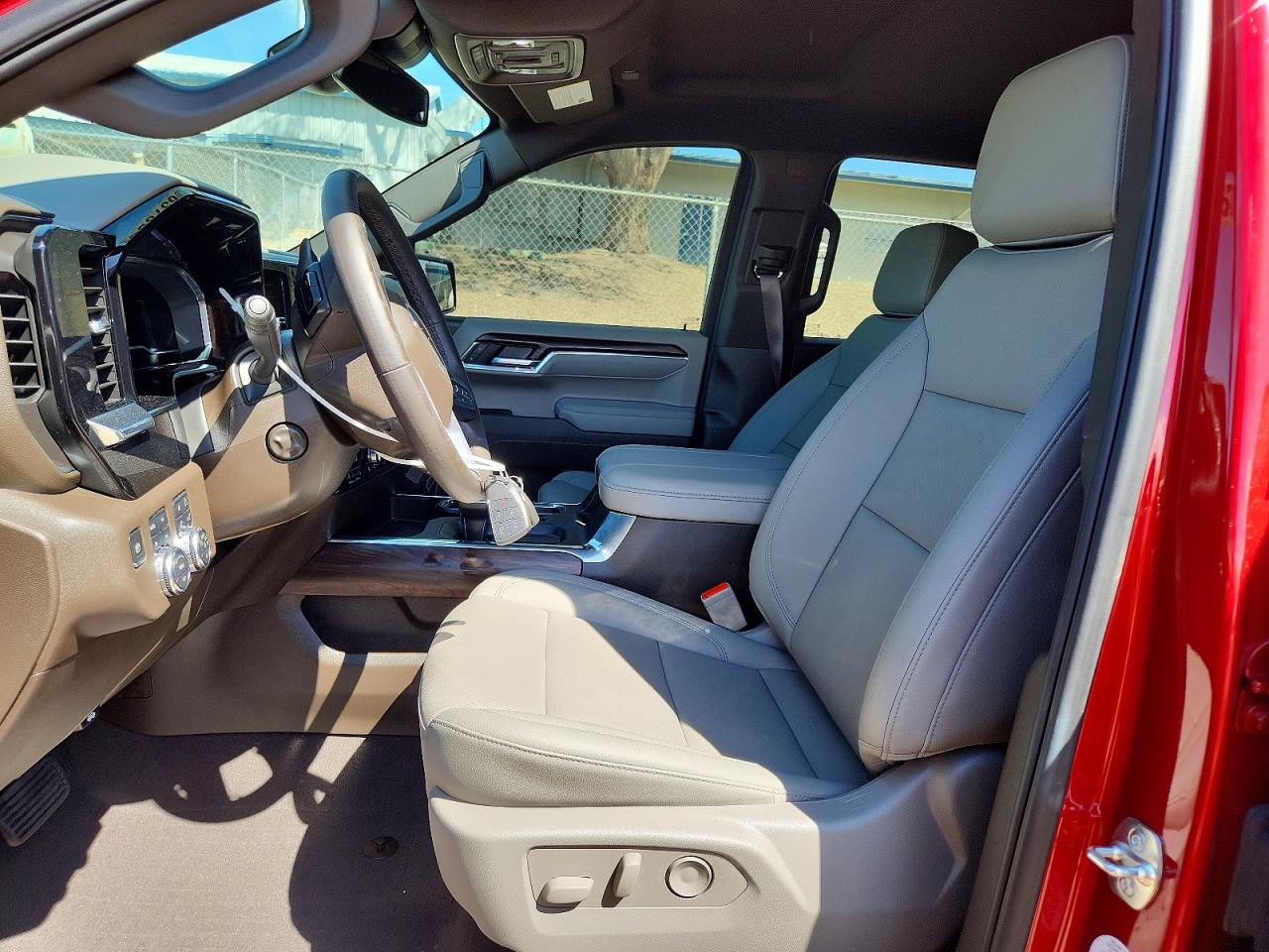 2025 GMC SIERRA K1500 SLT photo 13