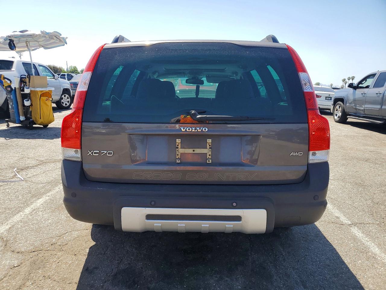 2006 VOLVO XC70 photo 11