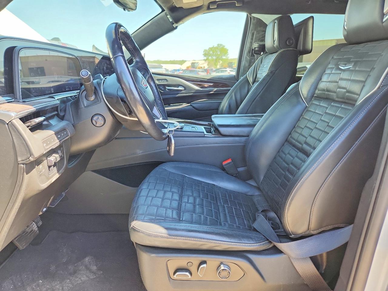 2022 CADILLAC ESCALADE ESV SPORT PLATINUM photo 7