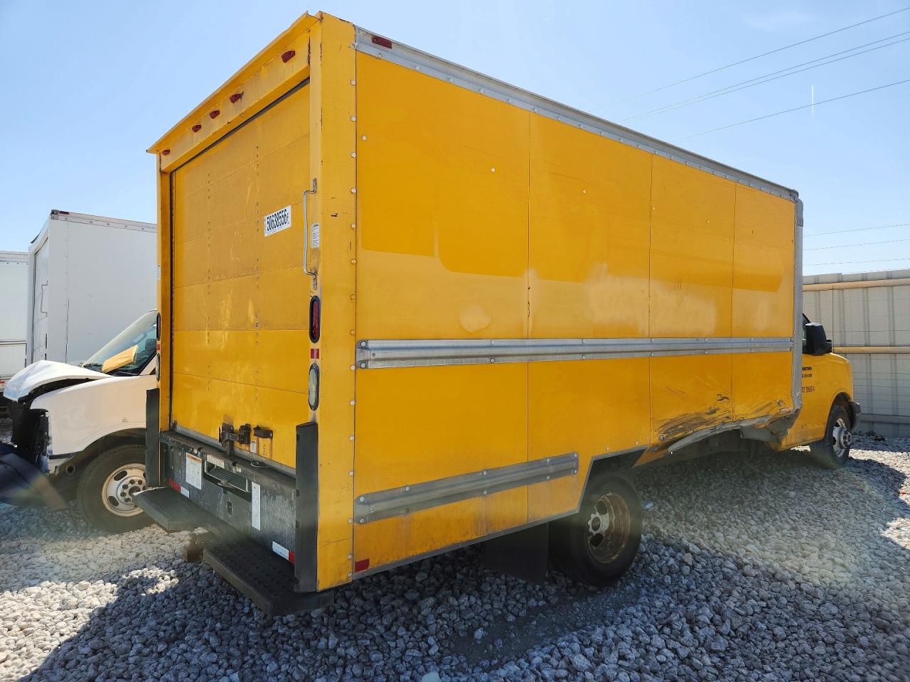 2012 GMC SAVANA CUTAWAY G3500 photo 3