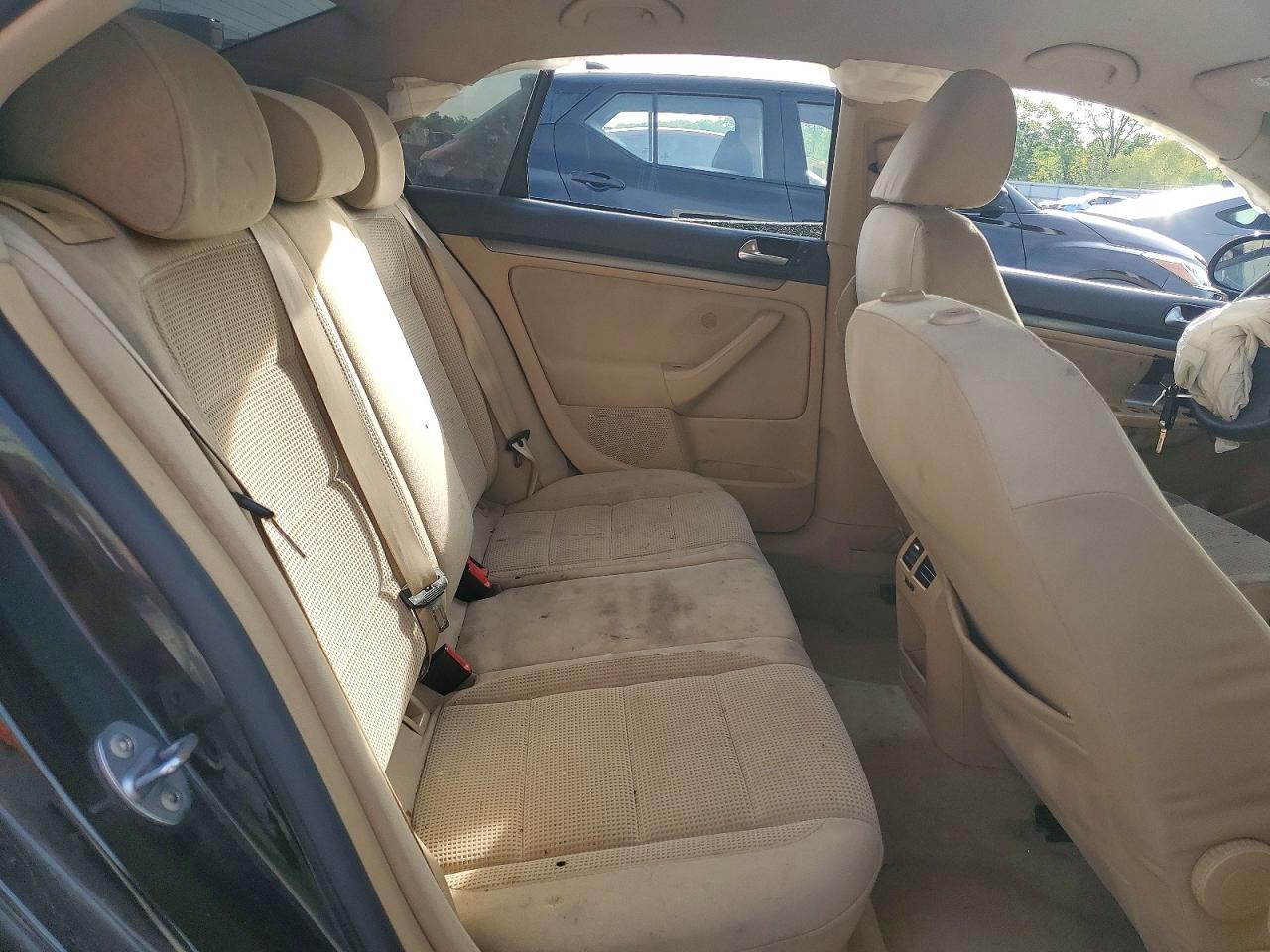 2009 VOLKSWAGEN JETTA photo 28
