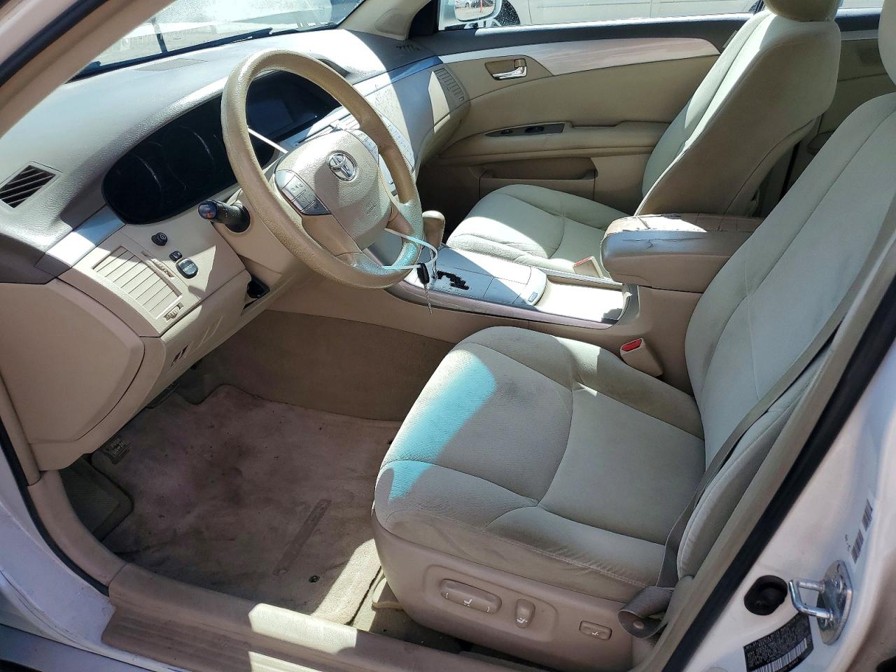 2006 TOYOTA AVALON XL photo 7