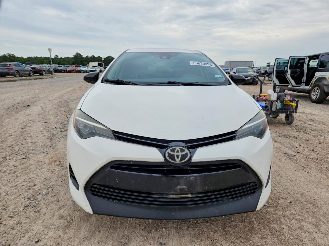 2018 TOYOTA COROLLA photo 9
