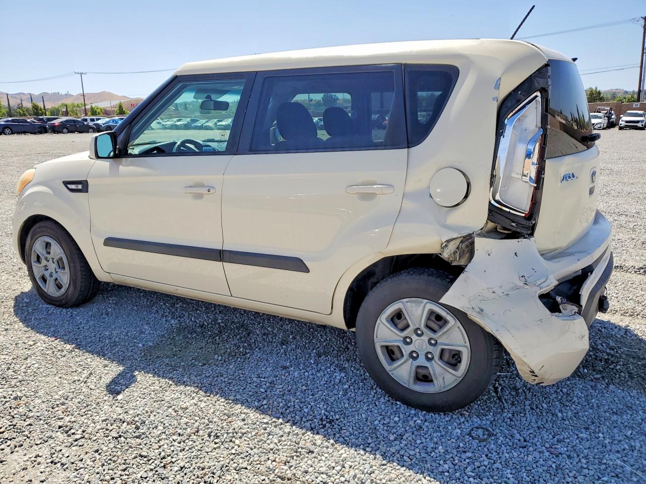 2013 KIA SOUL BASE photo 4