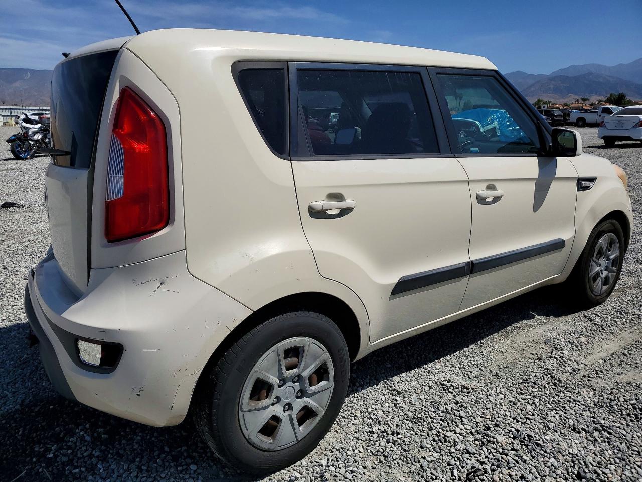 2013 KIA SOUL BASE photo 7