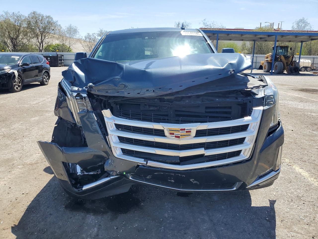 2019 CADILLAC ESCALADE LUXURY photo 9