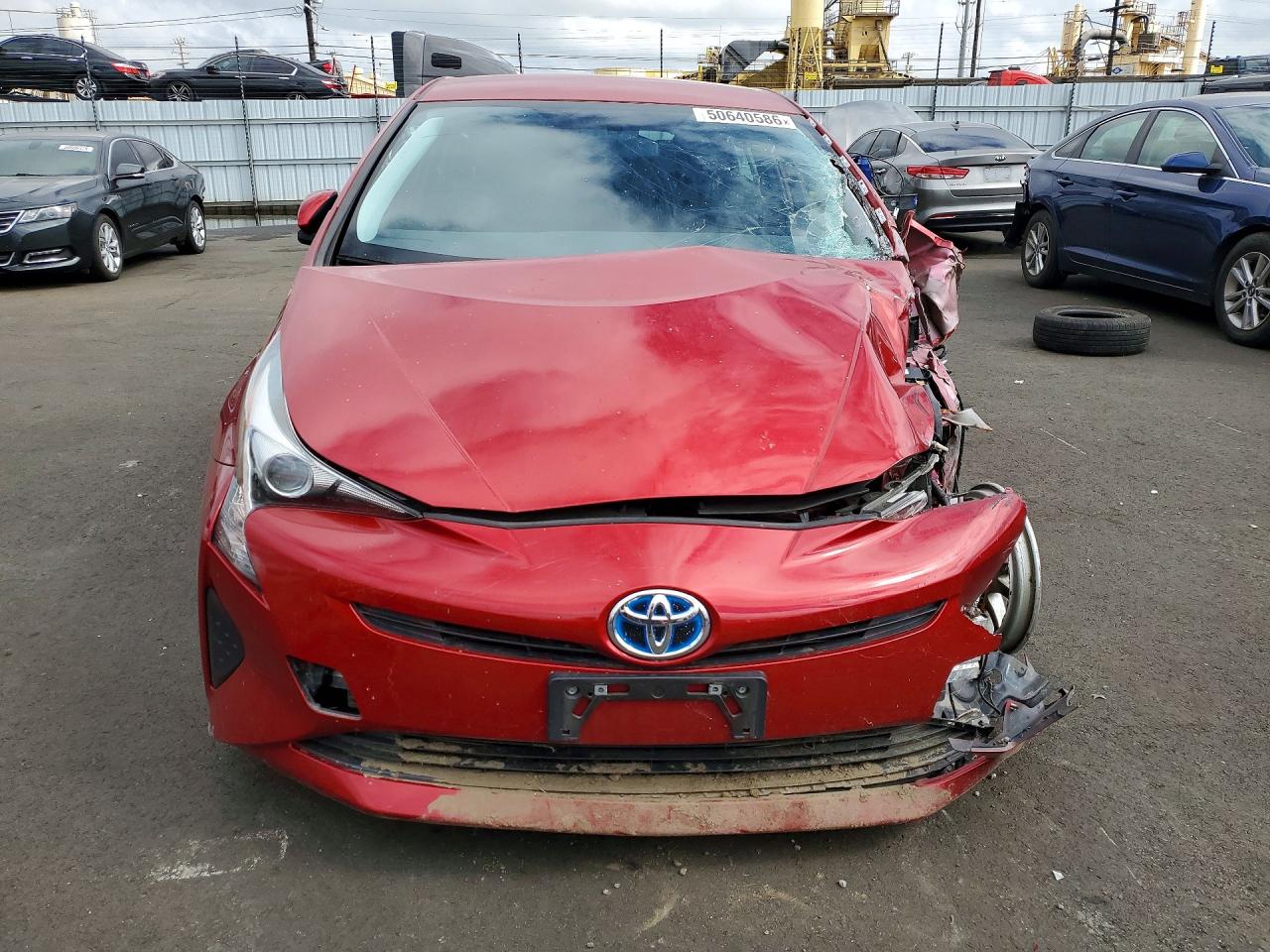 2016 TOYOTA PRIUS TWO photo 9