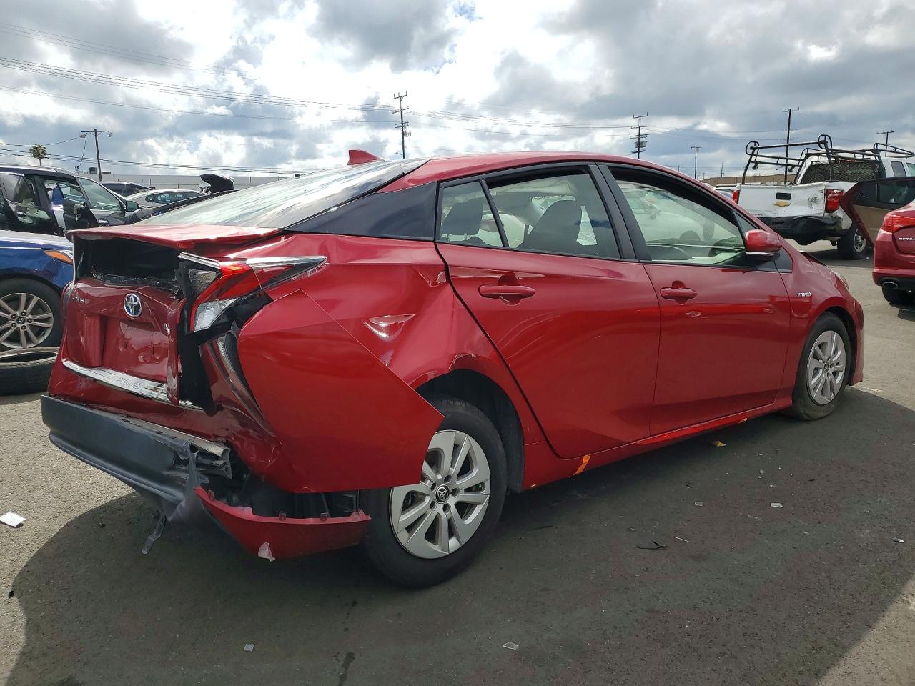 2016 TOYOTA PRIUS TWO photo 5