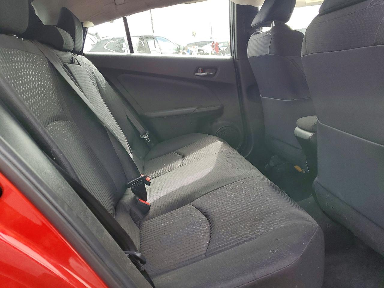 2016 TOYOTA PRIUS TWO photo 19