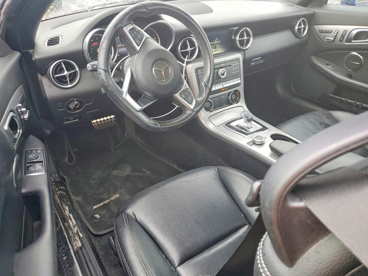 2017 MERCEDES-BENZ SLC 300 photo 15