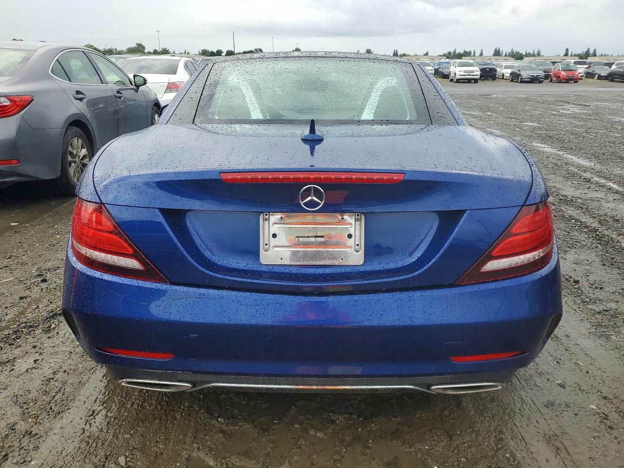 2017 MERCEDES-BENZ SLC 300 photo 11