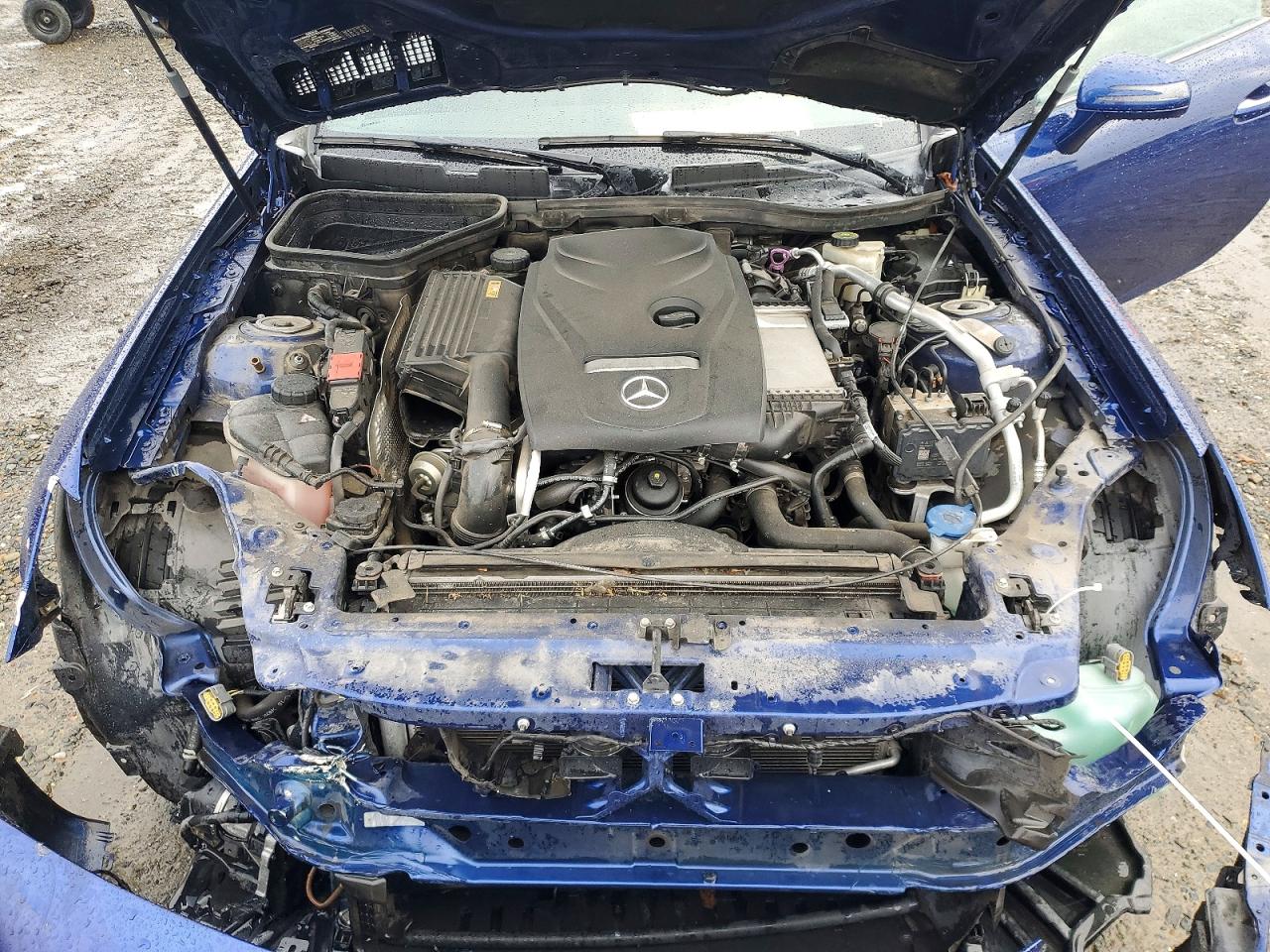 2017 MERCEDES-BENZ SLC 300 photo 21