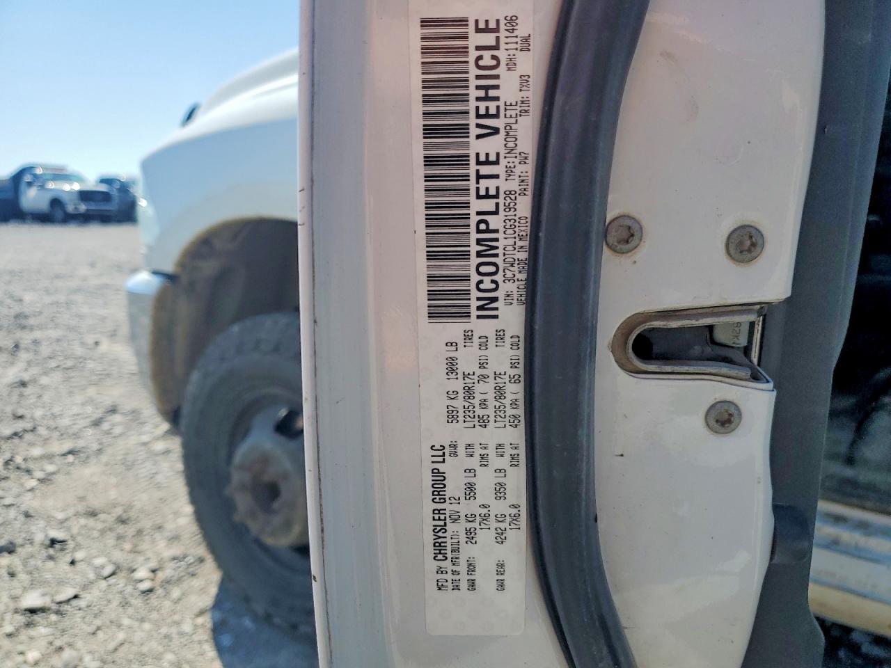 2012 DODGE RAM 3500 ST photo 31