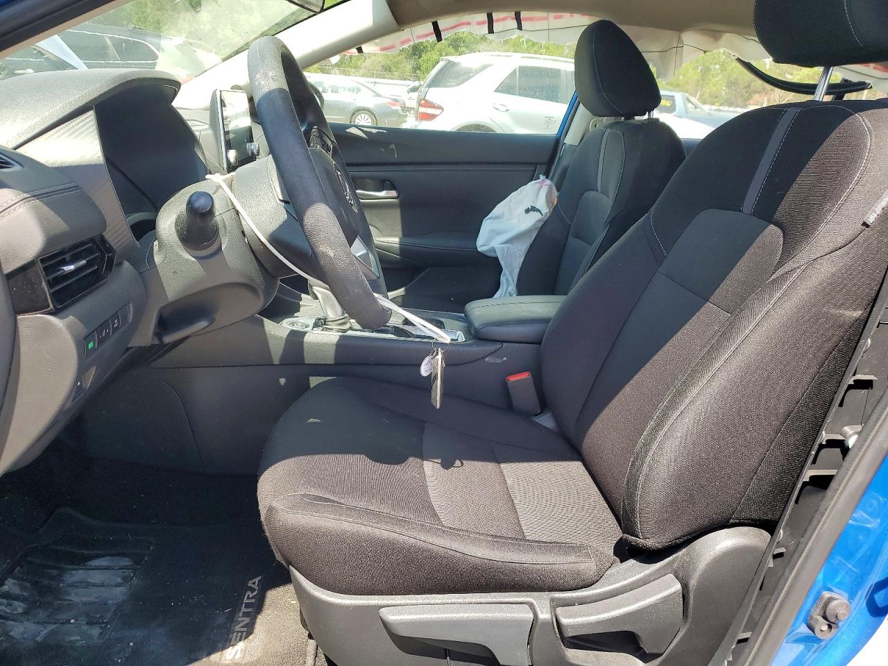 2025 NISSAN SENTRA SV photo 13