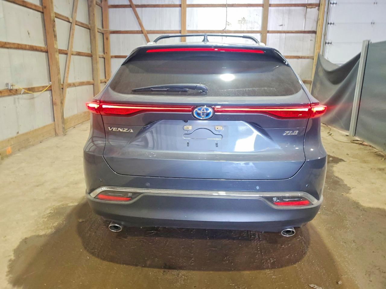 2024 TOYOTA VENZA XLE photo 11