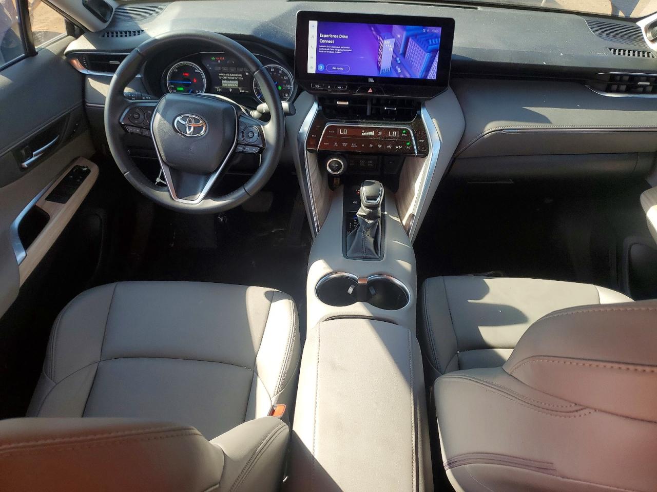 2024 TOYOTA VENZA XLE photo 15