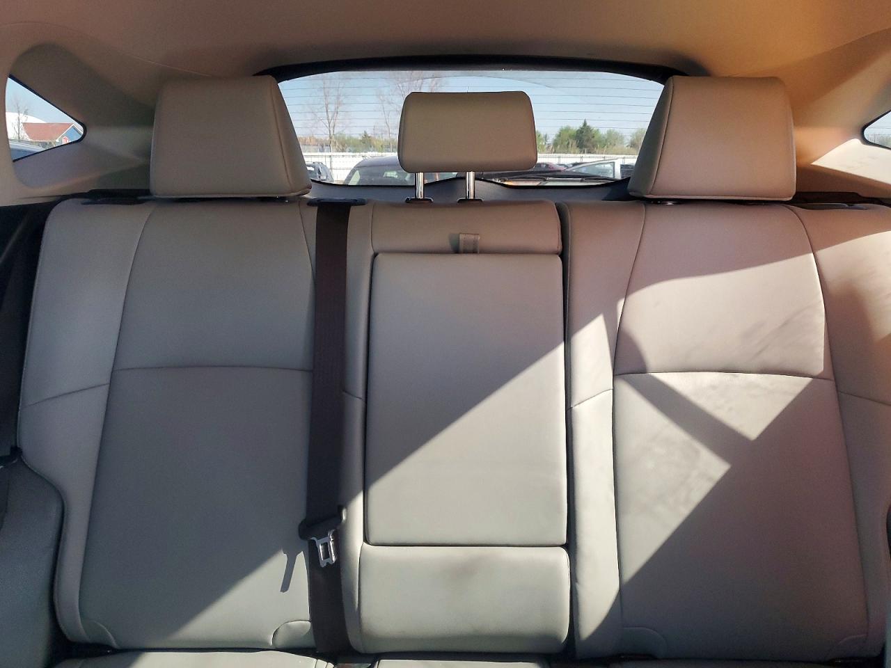 2024 TOYOTA VENZA XLE photo 19