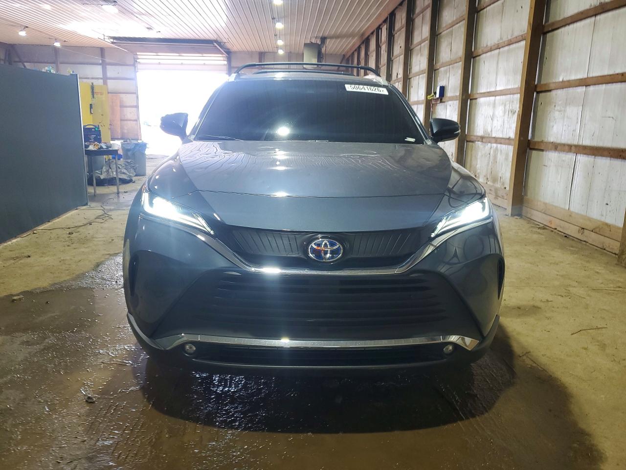 2024 TOYOTA VENZA XLE photo 9