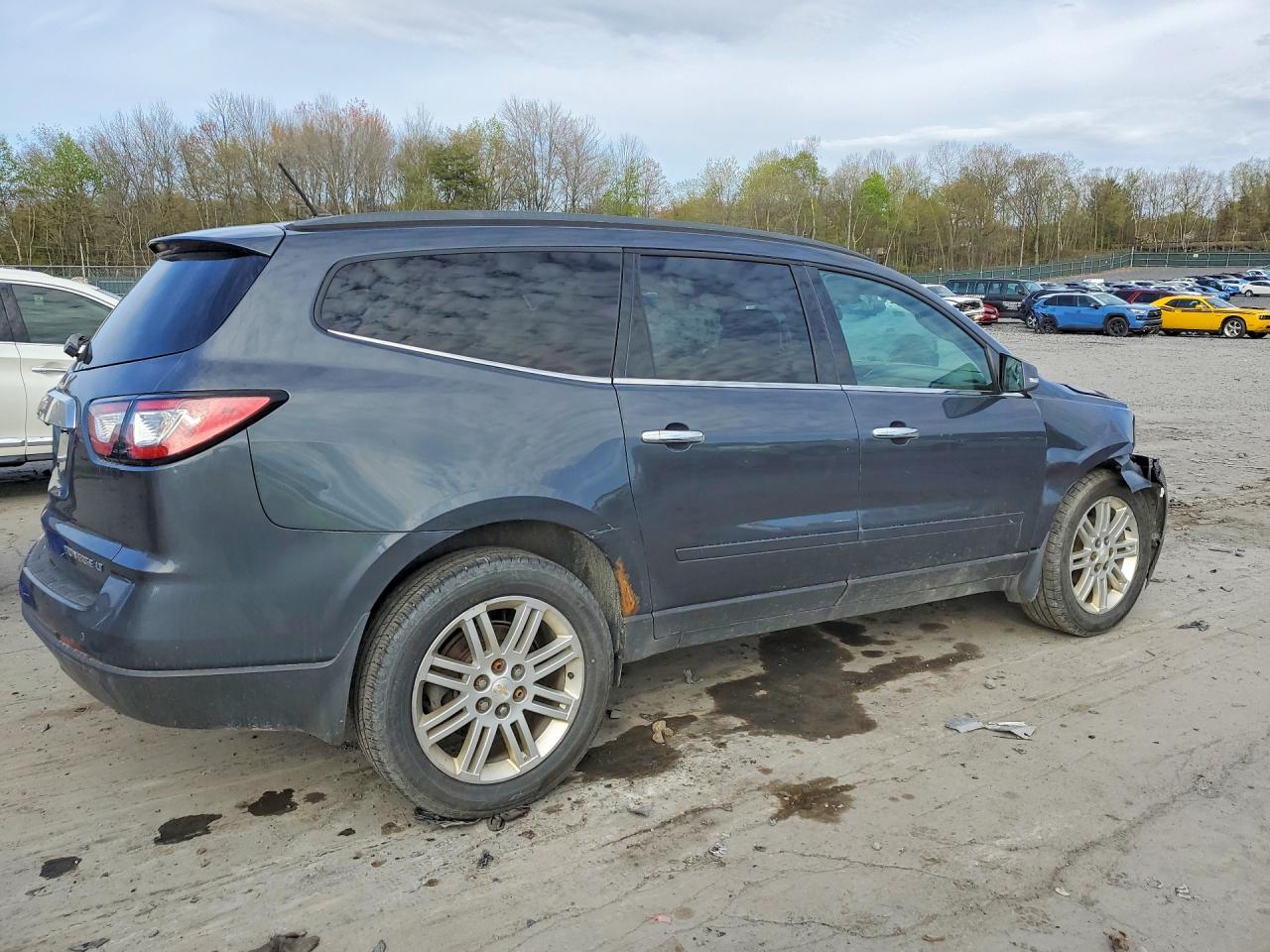 2014 CHEVROLET TRAVERSE LT photo 5