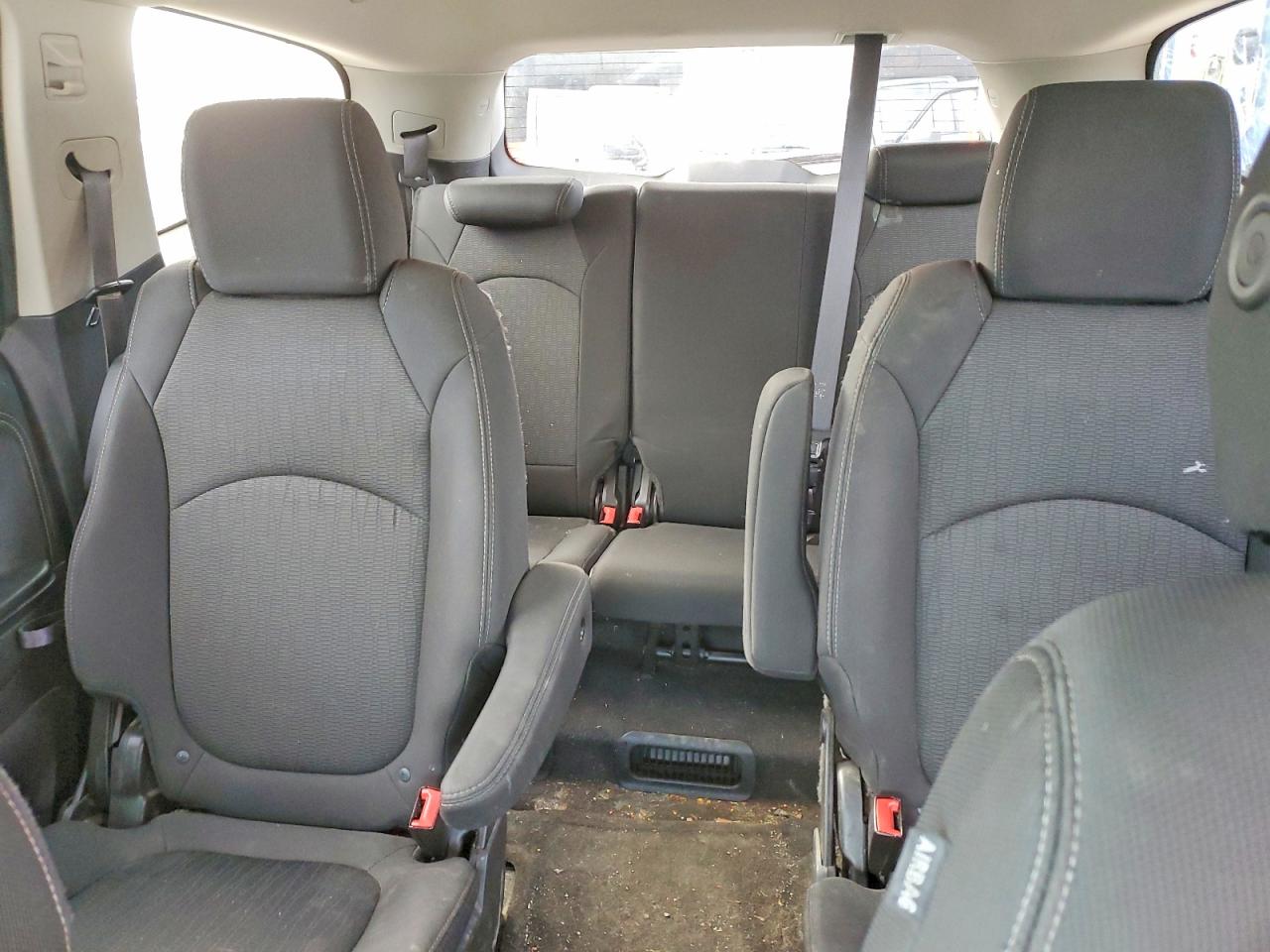 2014 CHEVROLET TRAVERSE LT photo 19