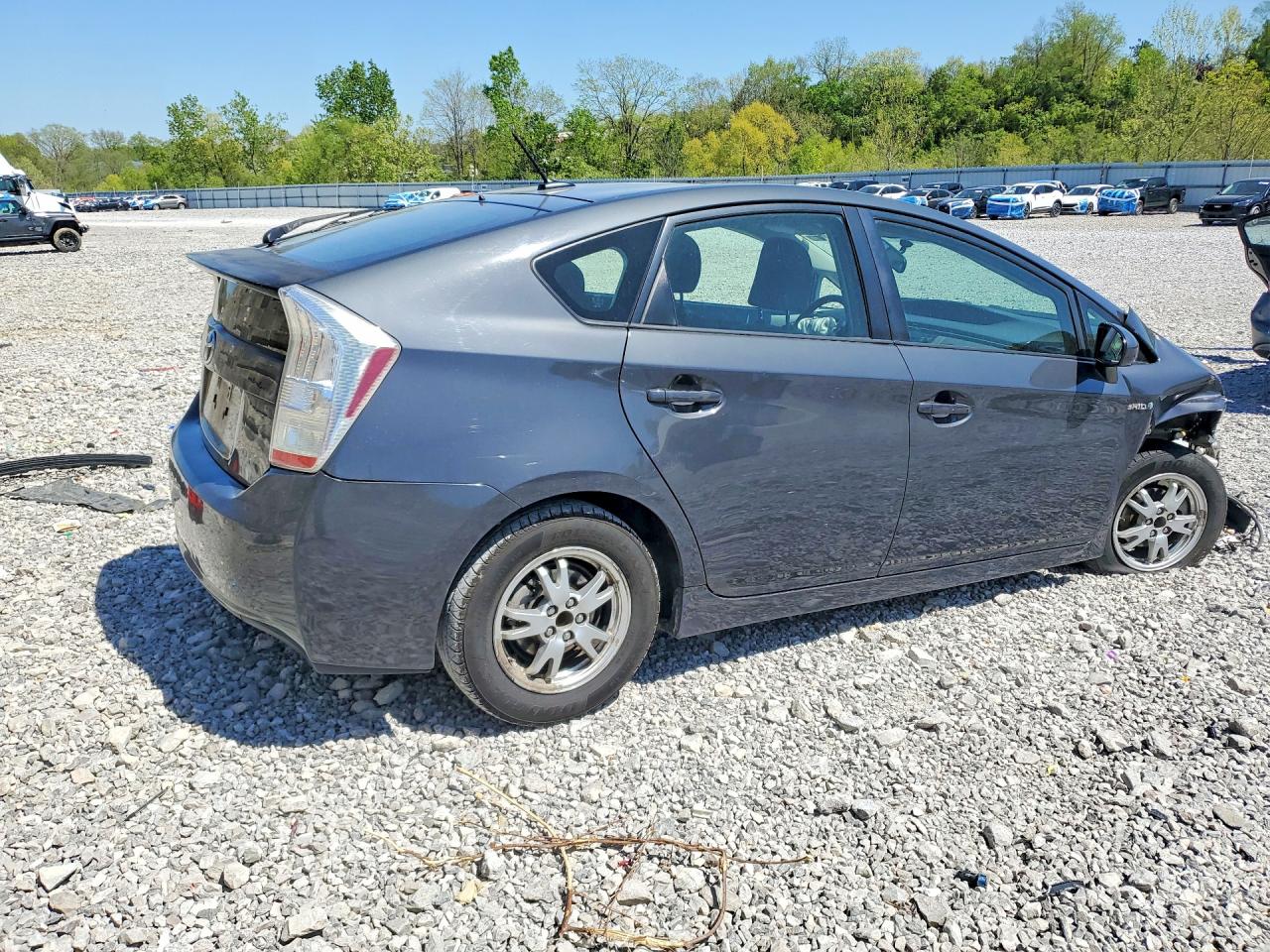 2010 TOYOTA PRIUS III photo 7