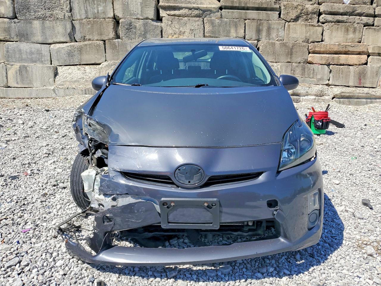 2010 TOYOTA PRIUS III photo 13