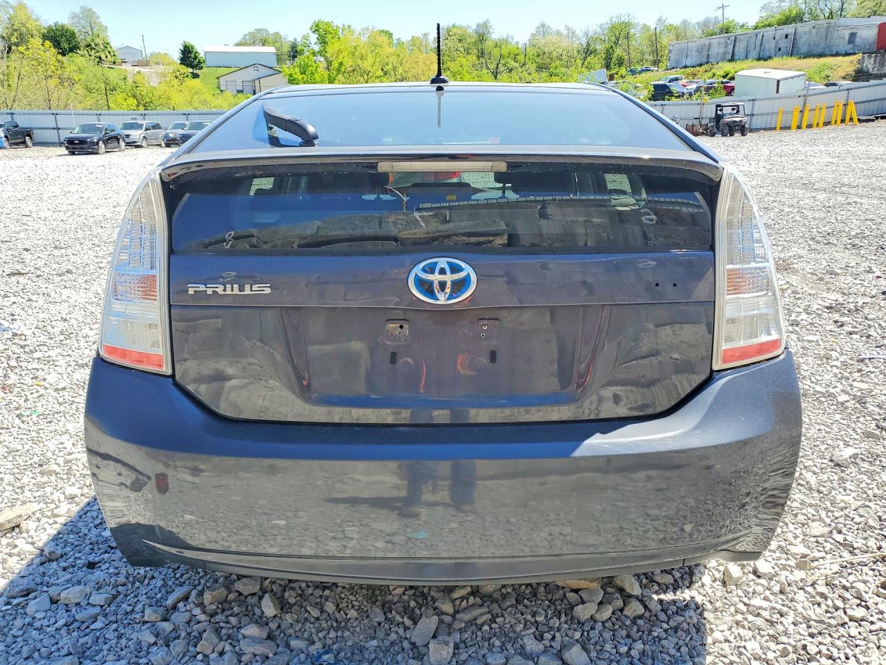 2010 TOYOTA PRIUS III photo 16